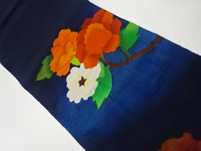 リサイクル　手織り紬草花模様織出し名古屋帯